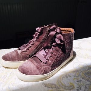 Purple Ribbon Lace-up Steve Madden Shoes